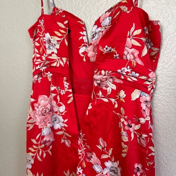NWOT My Favorite Day Red Floral Print Tulip Skirt Midi Dress - Picture 8 of 10